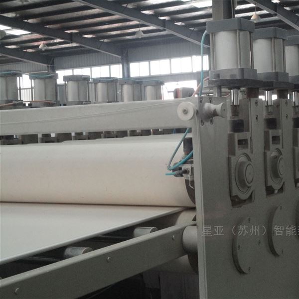 PVC发泡板材工业生产设备